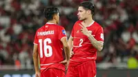 Dony Tri Pamungkas dan Kevin Diks saat Timnas Indonesia menghadapi Saint Kitts and Navis di FIFA Series 2026 di SUGBK, Jakarta, Jumat (27-3-2026). (Bola.com/Abdul Aziz)