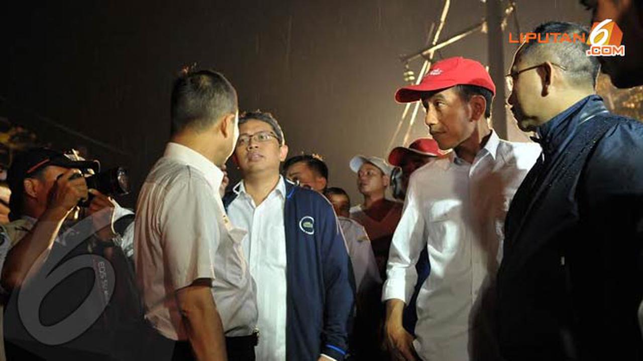 jokowi-evakuasi-1-131210.jpg