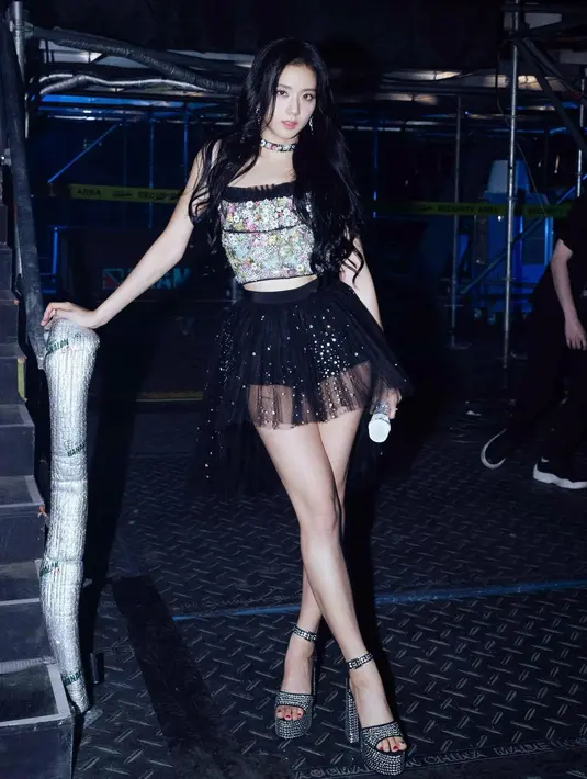 <p>"TIM BLACKPINK telah bersama selama hampir setahun!! Kami sangat berterima kasih dan bangga dengan semua staf pertunjukan, hingga penari kami! Blink, terima kasih karena selalu ada dan membuat Blackpink bahagia! Aku senang! Aku mencintaimu!" (Foto: Instagram/ sooyaaa__)</p>
