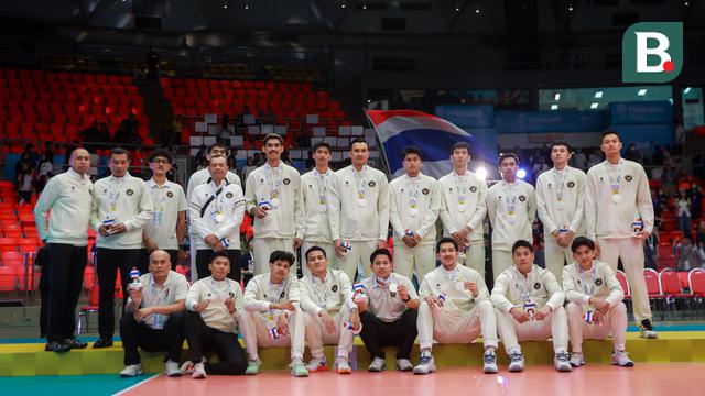 Potret Romantis Pevoli Indonesia Alfin Daniel dan Kekasihnya