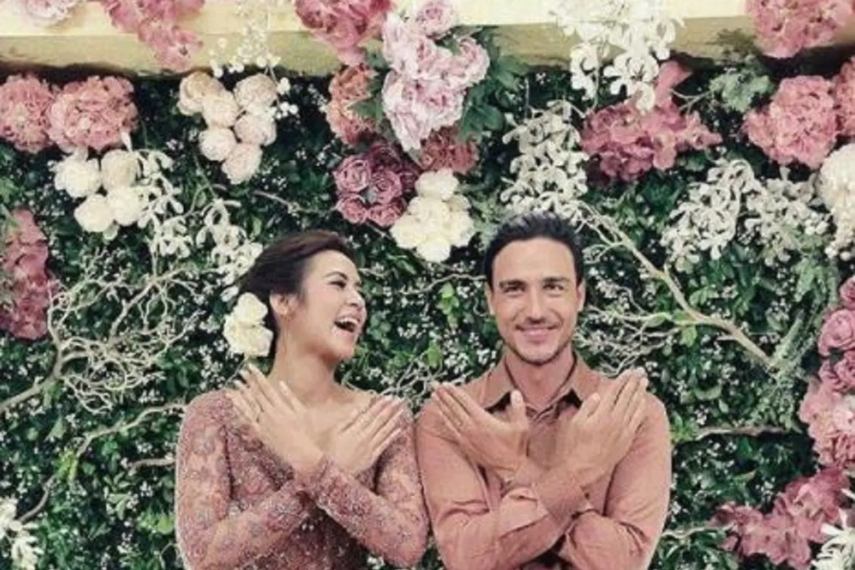[Bintang] Raisa dan Hamish Daud