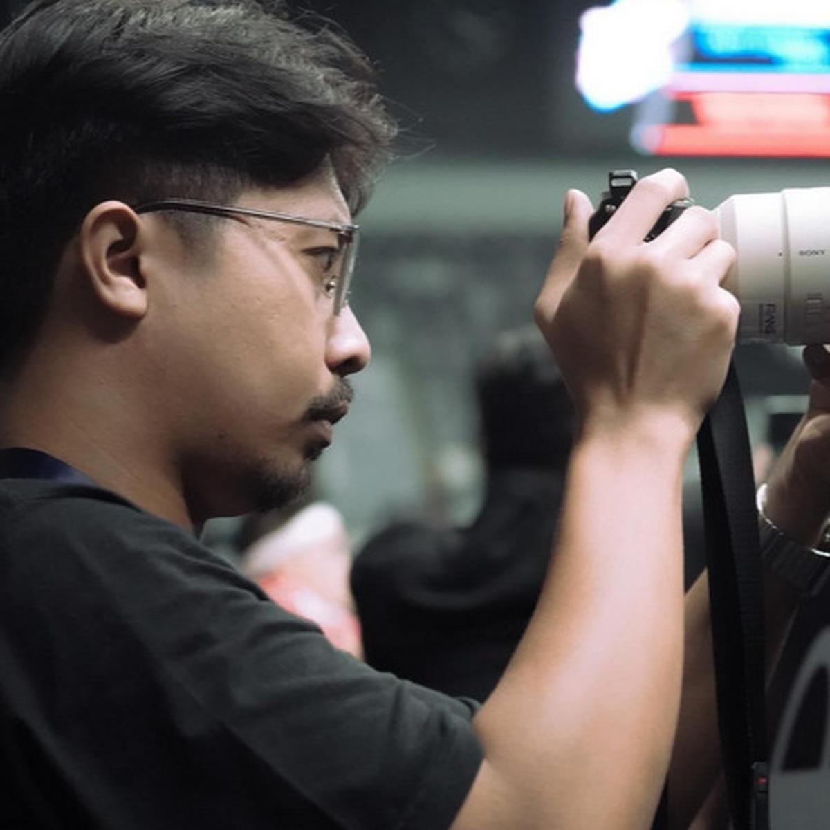 Dilaporkan Rayyanza ke Pak Ustaz, 5 Potret Ganteng Om Olik Fotografer Pribadi Keluarga 'Sultan Andara'