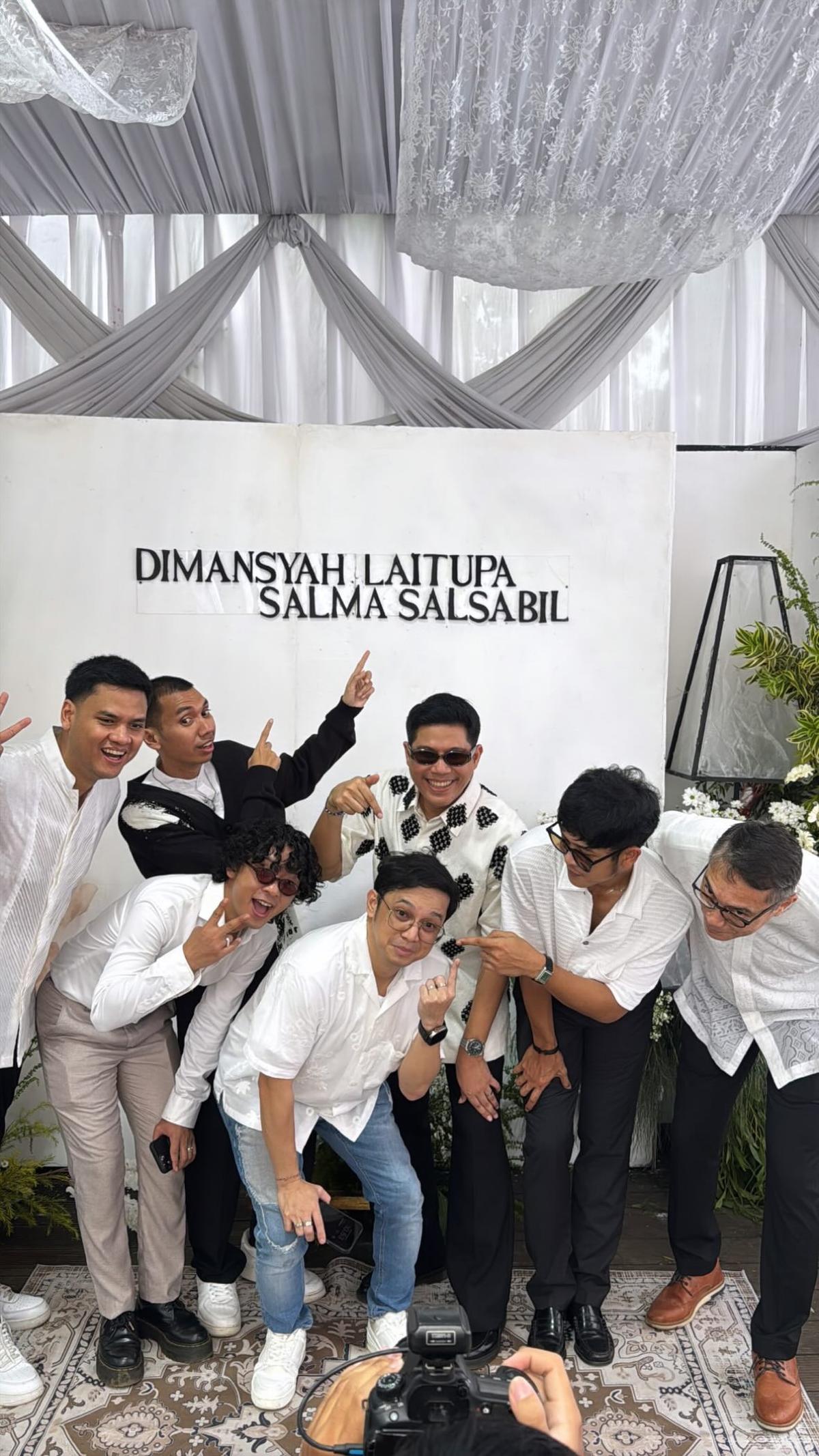 Salma Salsabil Menikah, 7 Potret Nino Kayam Hadir di Acara Resepsi Sebut Bak Restu Semesta
