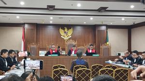 Sidang Perdana Silmy Karim di Tipikor, Jaksa Beberkan Gratifikasi dan Pemerasan