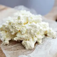 Setelah ini kamu gak akan perlu lagi beli keju ricotta hanya untuk digunakan ketika mencoba resep masakan Italia.