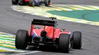 Mobil tim Marussia pada F1 2015. (Bola.com/Autosport)