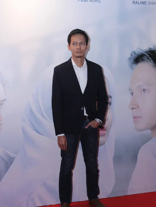 Namun ternyata Fedi berharap lebih di film yang dibintanginya ini. Kembali memerankan pria yang berpoligami, sambil bergurau Fedi mengatakan dirinya berharap di film ini ia akan memiliki tiga atau empat istri.  (Nurwahyunan/Bintang.com)