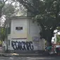 Gedung Bunder Cirebon menjadi korban dari aksi vandalisme oknum warga tidak bertanggungjawab. Foto (Liputan6.com / Panji Prayitno)