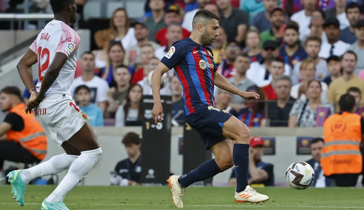 <p>Hasil ini tidak mengubah posisi Barca yang sudah resmi jadi juara Liga Spanyol 2022-2023 sejak beberapa pekan lalu. (AP Photo/Joan Monfort)</p>