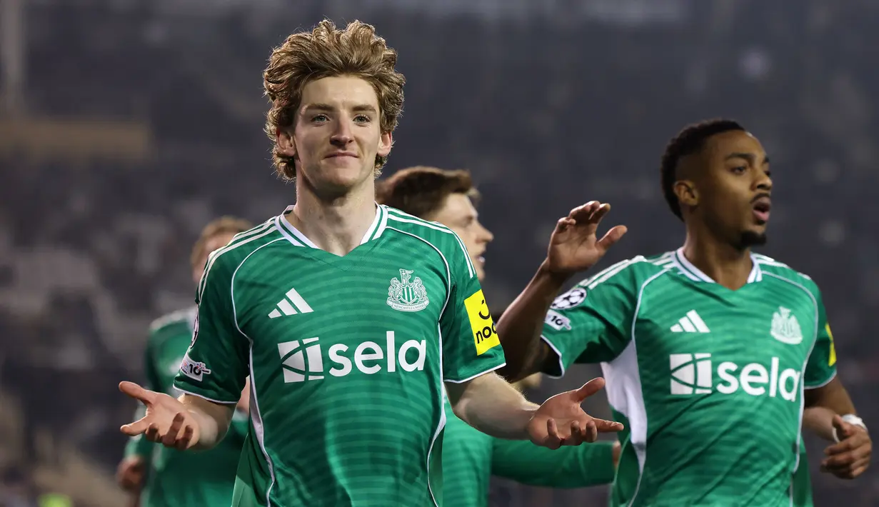 Newcastle meraih kemenangan fantastis saat bertandang ke markas klub Azerbaijan, Qarabağ FK dalam laga Play Off Liga Champions 2025/2026, Rabu (18/02/2026). (AP Photo/Stringer)