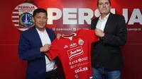 Persija mengumumkan Julio Banuelos Saez sebagai pelatih baru, Sabtu (8/6/2019). (Media Persija)