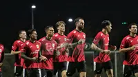 Pemain Timnas Indonesia menjalani latihan di Lapangan ABC Gelora Bung Tomo, Surabaya (2/9/2025). (Bola.com/Wahyu Pratama)