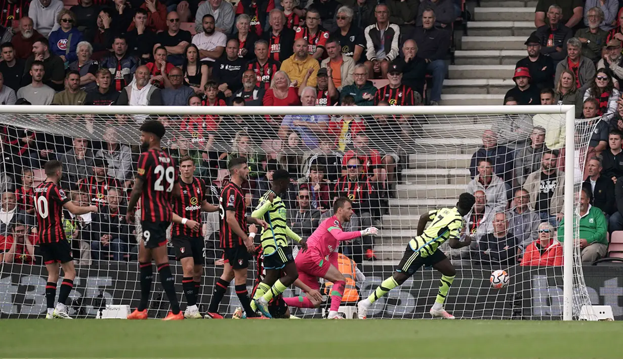 Arsenal selanjutnya akan menatap dua laga berat, yakni bertandang ke markas Lens di Liga Champions kemudian menjamu Manchester City di Liga Inggris. (Robbie Stephenson/PA via AP)