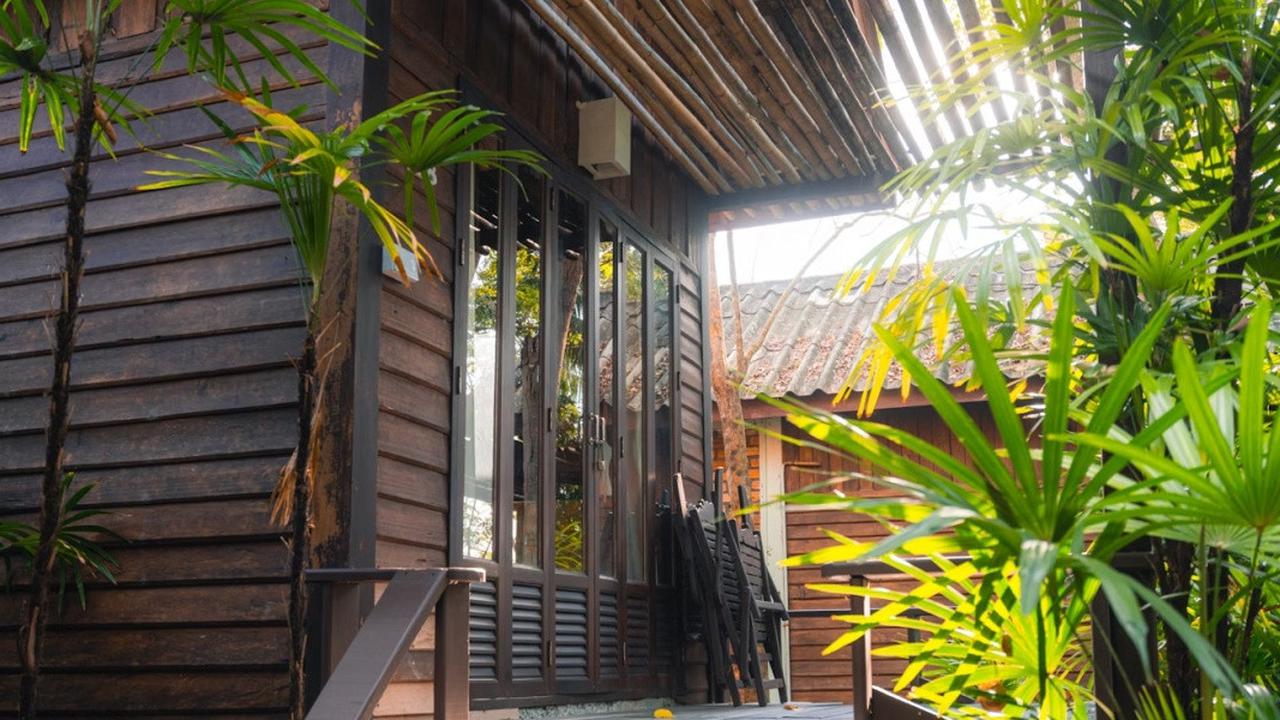 Ilustrasi Rumah Anyaman Bambu