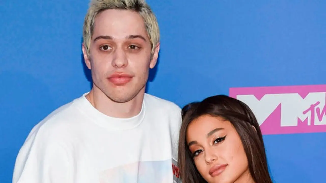 [Bintang] Ariana Grande - Pete Davidson