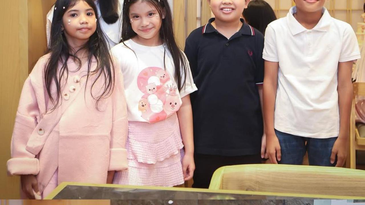 Cattleya Rayakan Ulang Tahun Ke-8, Ririn Ekawati dan Ibnu Jamil Beri Kejutan Manis di Akhir Tahun