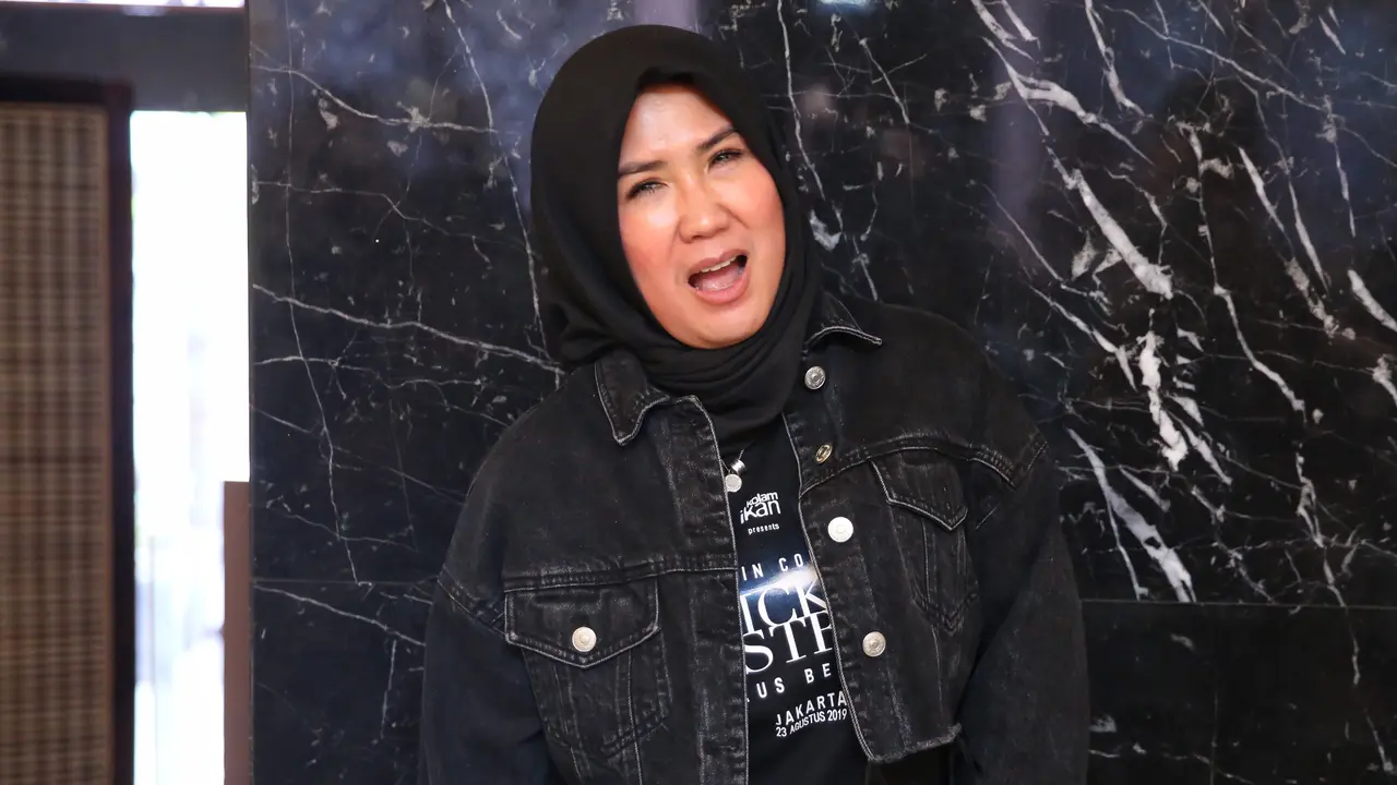 Nicky Astria