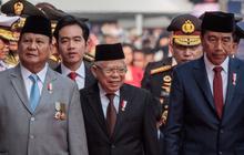VIDEO: Erat Jokowi Pegang Tangan Iriana di HUT TNI, Prabowo Gandeng Ma'ruf di Panggung Tamu VIP