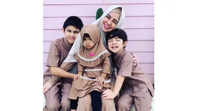Selain Angelica Simperler, 6 Artis Cantik di Atas 30 Tahun Ini Miliki Baby Face