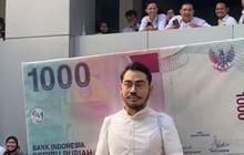 Viral Aksi Pria Cosplay Jadi Kapitan Pattimura di Lembaran Uang Rp1.000, Curi Perhatian Warganet