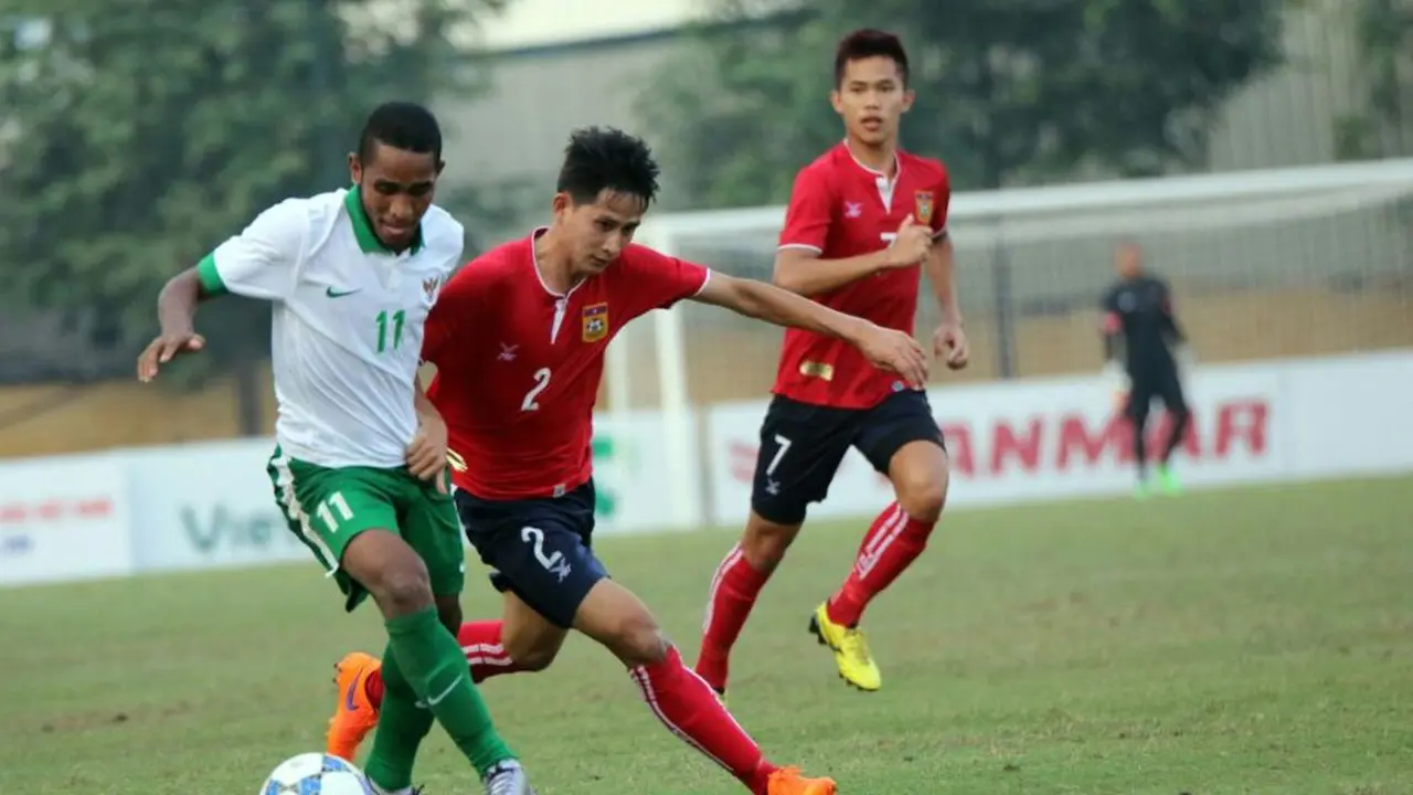 Timnas U-19_Pandi Lestaluhu vs Laos