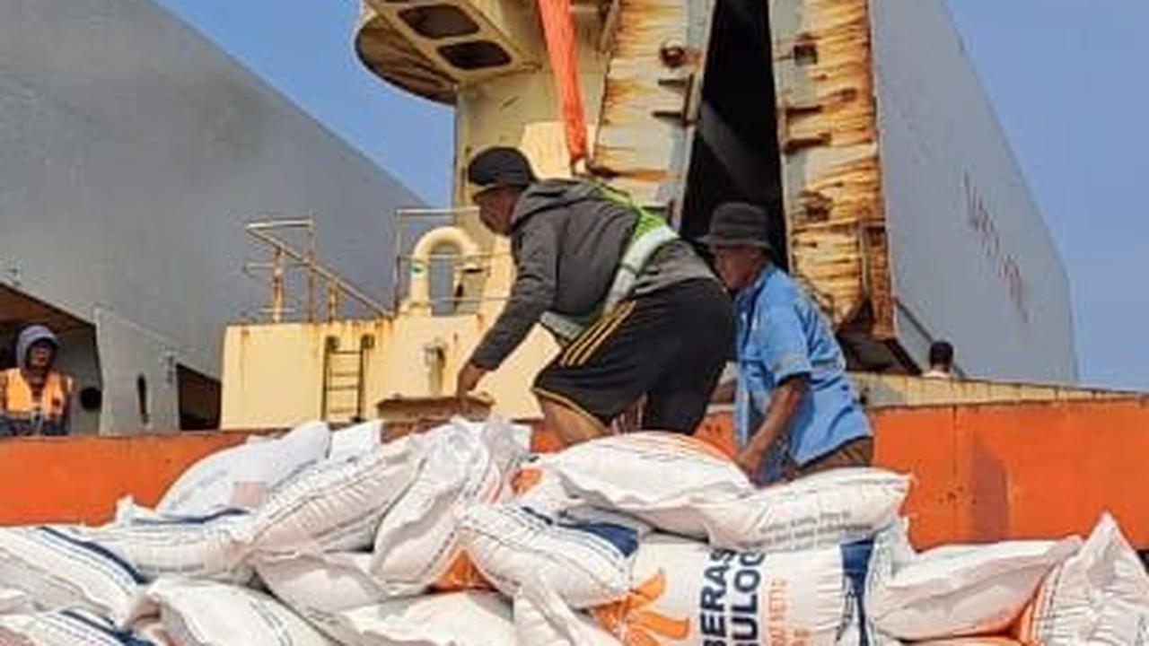 Jelang Lebaran, Pemerintah Impor 22.500 Ton Beras dari Kamboja