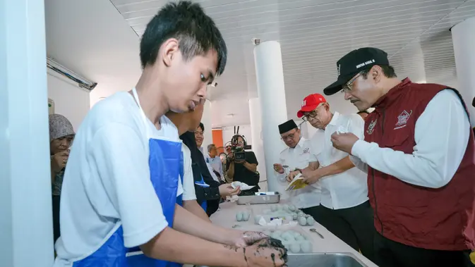 Gus Ipul Resmikan Sekolah Rakyat di 182 Titik