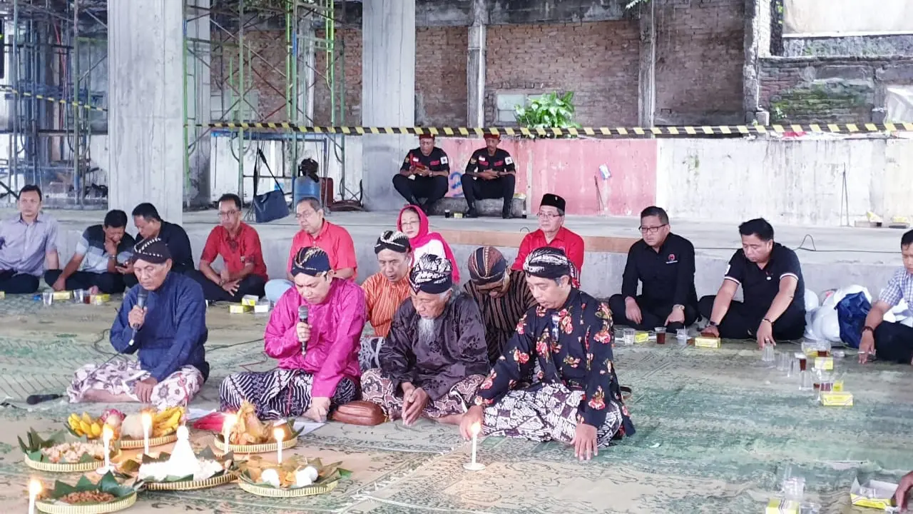 Upacara penyelesaian konstruksi kantor DPD PDIP Provinsi DI Yogyakarta (DIY)
