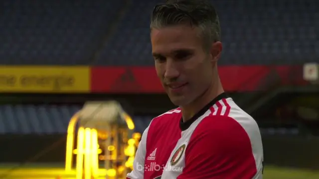 VIDEO: Momen Robin van Persie Kembali ke Feyenoord
