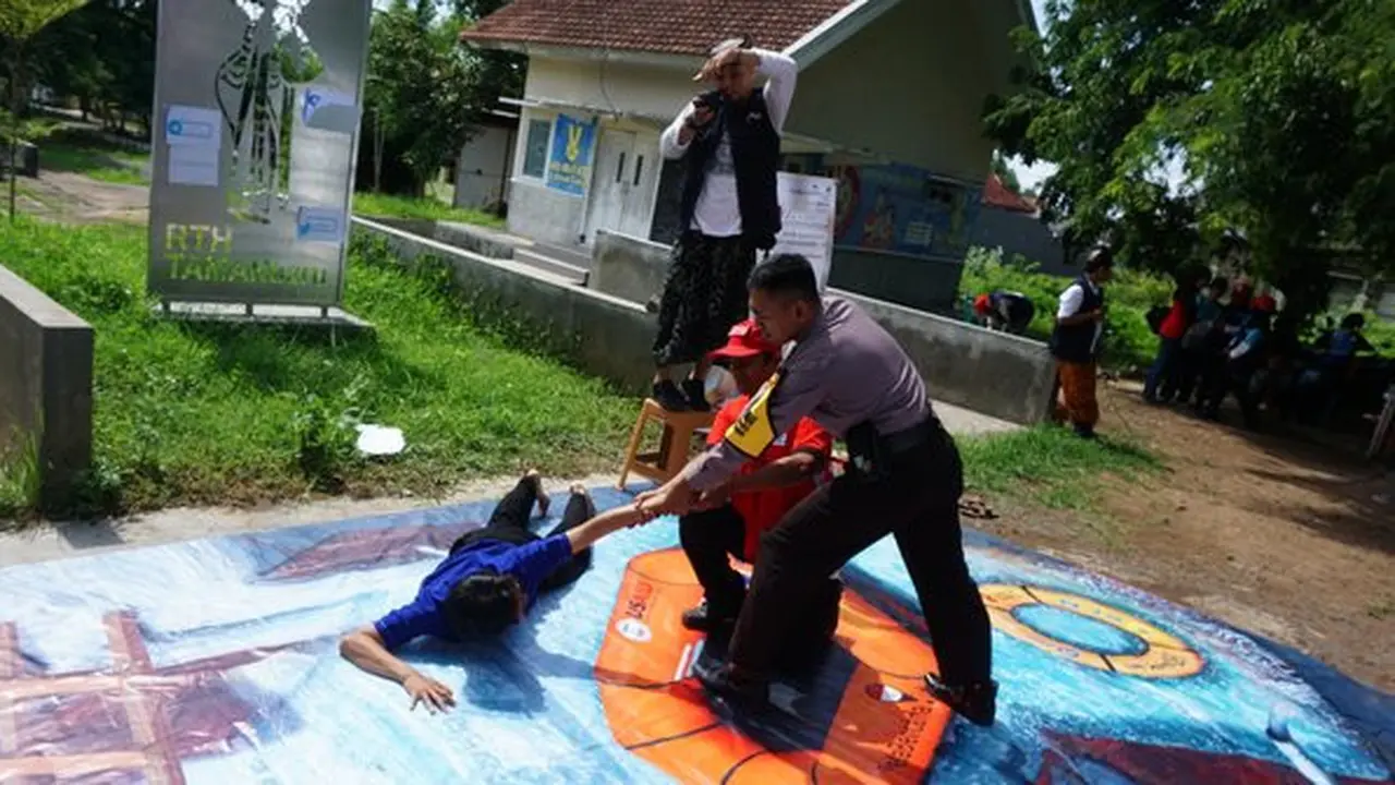 40 Anggota Komunitas Sibat Banyuwangi Mulai Belajar Mitigasi Bencana
