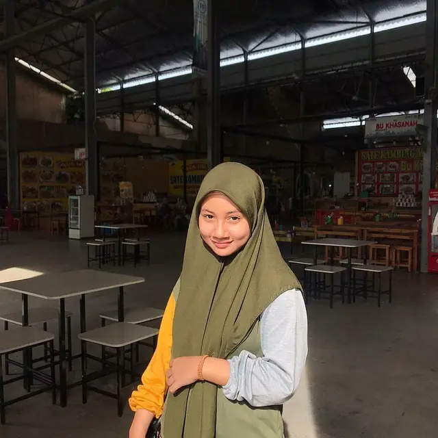 6 Potret Terbaru Artis Cilik Salwa Azis ‘CHSI’ Beranjak Remaja, Kini Putuskan Berhijab