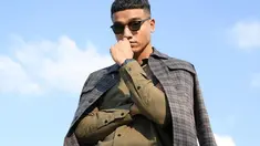 Di beberapa kesempatan, Fadly Faisal tampil formal dengan setelan jas. Penampilan kekasih Rebecca Klopper ini banjir pujian netizen. Tak sedikit orang yang mengagumi pesona Fadly saat mengenakan jas.(Liputan6.com/IG/@fadlyfsl_)