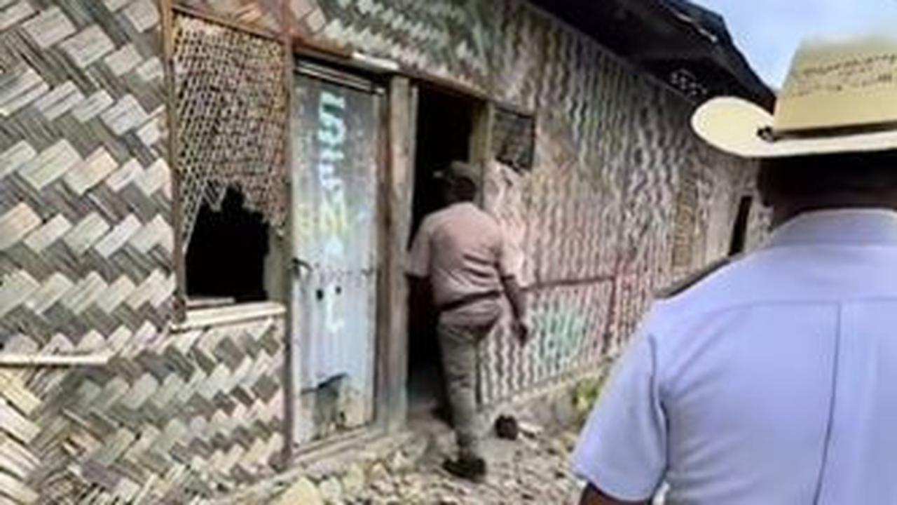 <b>Pj Bupati Alor Tinjau Sekolah Memprihatinkan</b><br>