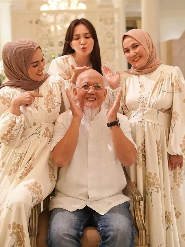Shandy Aulia.