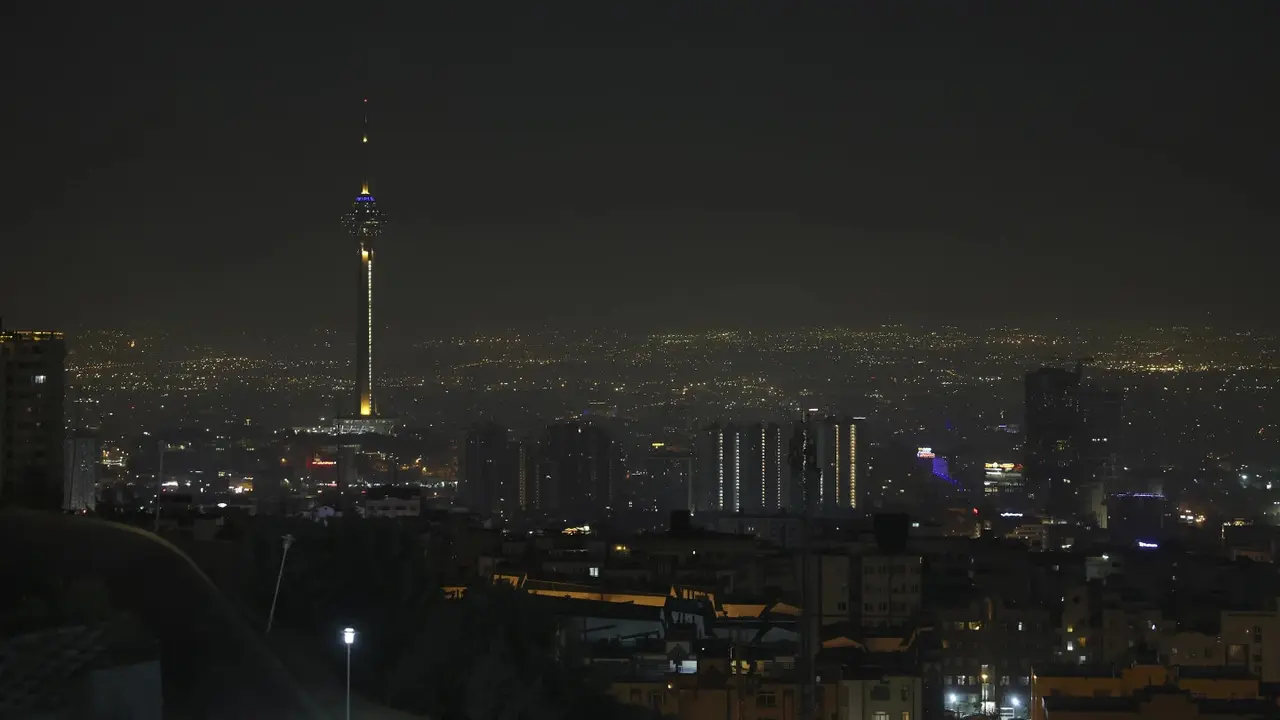 Situasi Iran saat diserang Israel. (AP)