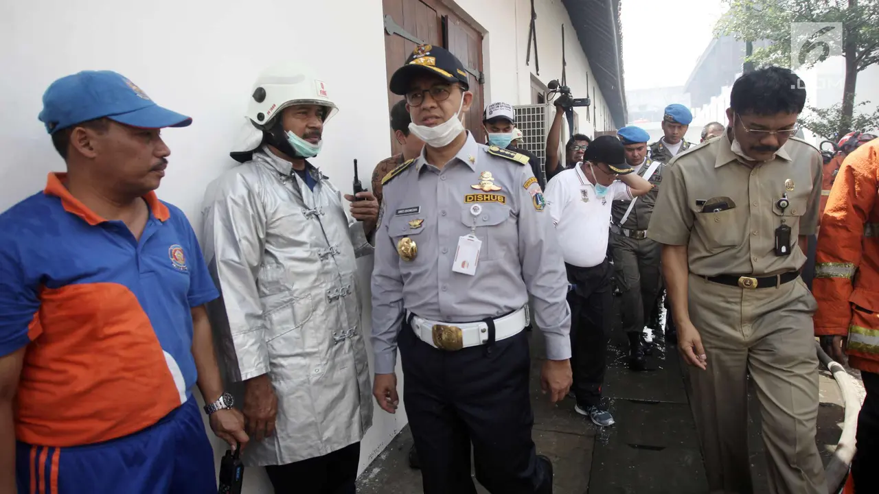Anies Baswedan Tinjau Kebakaran Museum Bahari