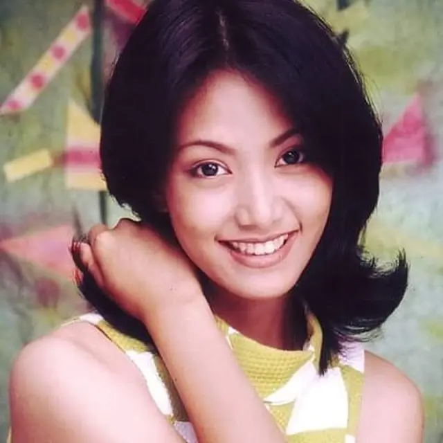 Jadi Model Bareng Andy Lau Tahun 90-an, Ini 7 Potret Lawas Susan Bachtiar