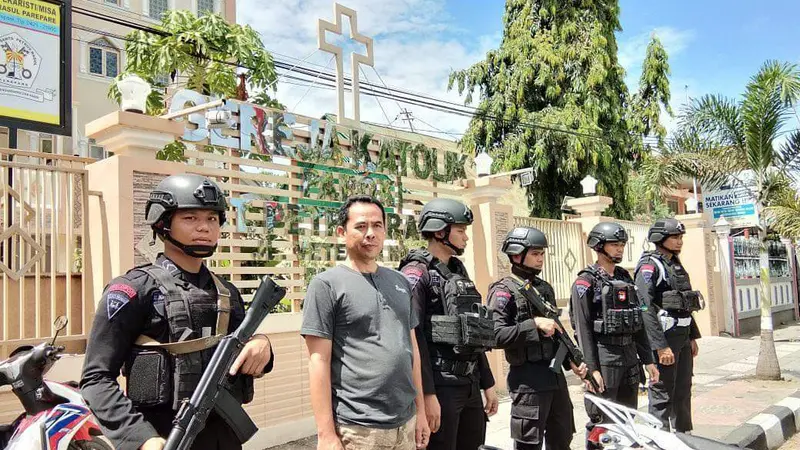 Polda Sulsel siaga 1 pasca kerusuhan di Mako Brimob Kelapa Dua dan Teror Bom di Surabaya (Fauzan/Liputan6.com)