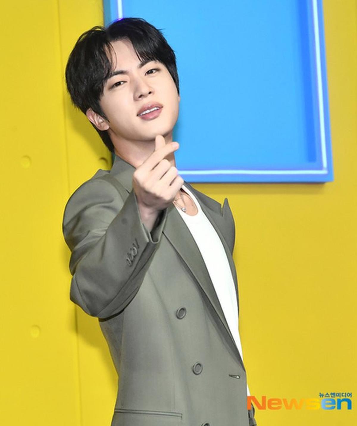 Tom Cruise Bakal Jadi Bintang Tamu Acara YouTube Jin BTS, Ikon Hollywood dan Mr. Worldwide Handsome Bertemu