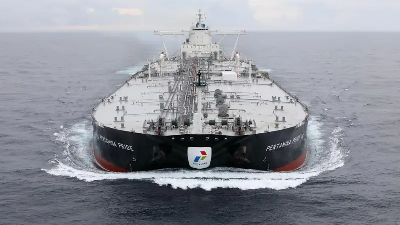 Kapal tanker raksasa atau Very Large Crude Carrier (VLCC) berkapasitas 2 juta barel milik PT Pertamina (Persero) mulai melaut