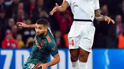 Bek Lille Gabriel dos Santos Magalhaes mengontrol bola saat bertanding melawan Ajax pada grup H Liga Champions di stadion Pierre-Mauroy di Lille, Prancis pada 27 November 2019. The Gunners mengalahkan sejumlah klub yang memantau Gabriel, termasuk Manchester United. (AFP/Denis Charlet)