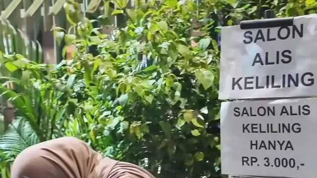 Salon Alis Keliling Cuma Rp3 Ribu Buat para Perempuan Senang