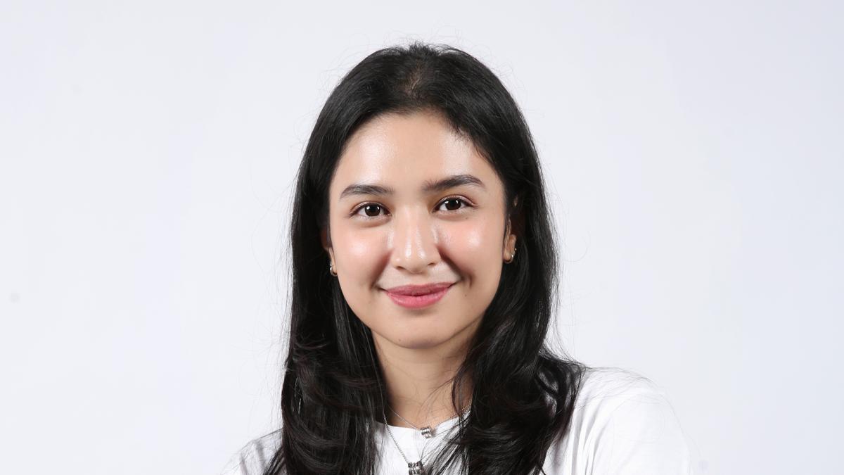 Mikha Tambayong Berbagi Tips Move On, Bukan Soal Lupakan Seseorang Tapi Berdamai dengan Kenangan