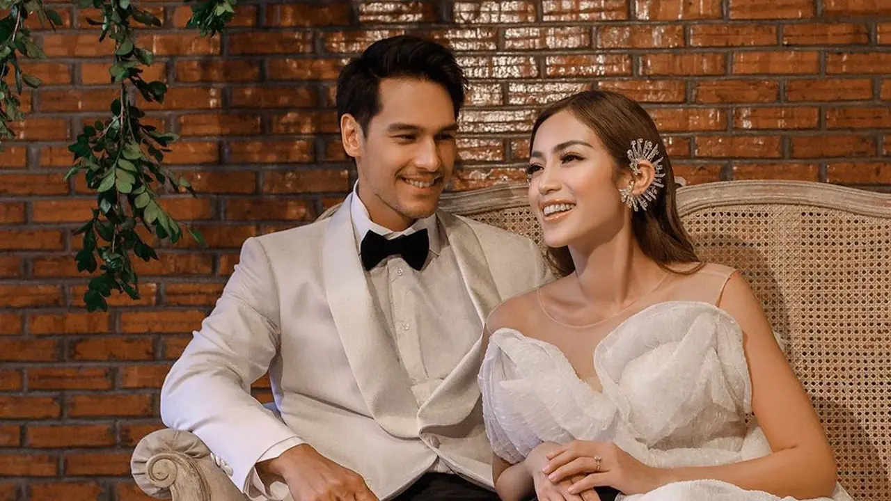 Tunda Pernikahan, Ini 7 Potret Prewedding Jessica Iskandar dan Richard Kyle