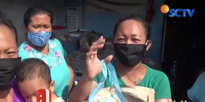 VIDEO: Khofifah Gowes Bersama Sambil Bagi Masker dan Sembako