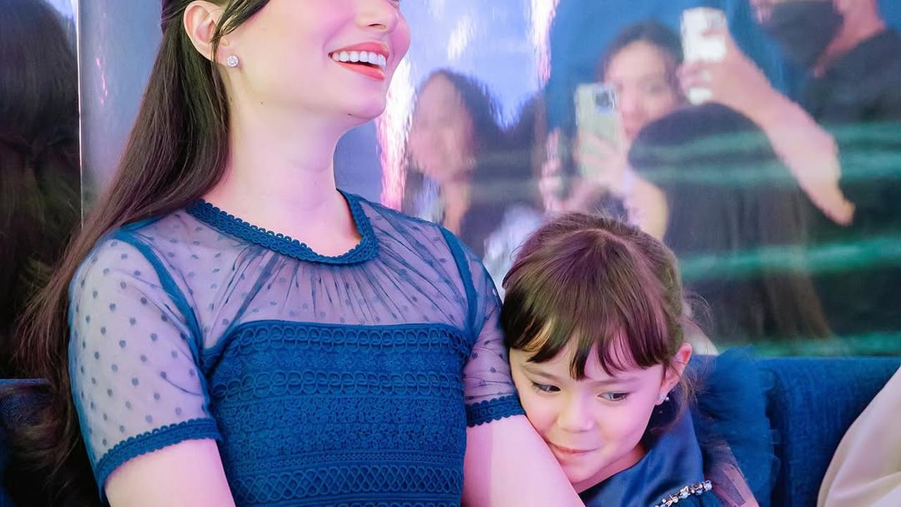 Bak Melahirkan Sahabat Sendiri, Ini 7 Potret Asmirandah Bareng sang Anak yang Selalu Kompak