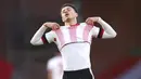 Pemain Sheffield United, Ethan Ampadu, tampak kecewa usai ditaklukkan Tottenham Hotspur pada laga Liga Inggris di Stadion Bramall Lane, Minggu (17/1/2021). Tottenham Hotspur menang dengan skor 3-1. (Laurence Griffiths/Pool via AP)