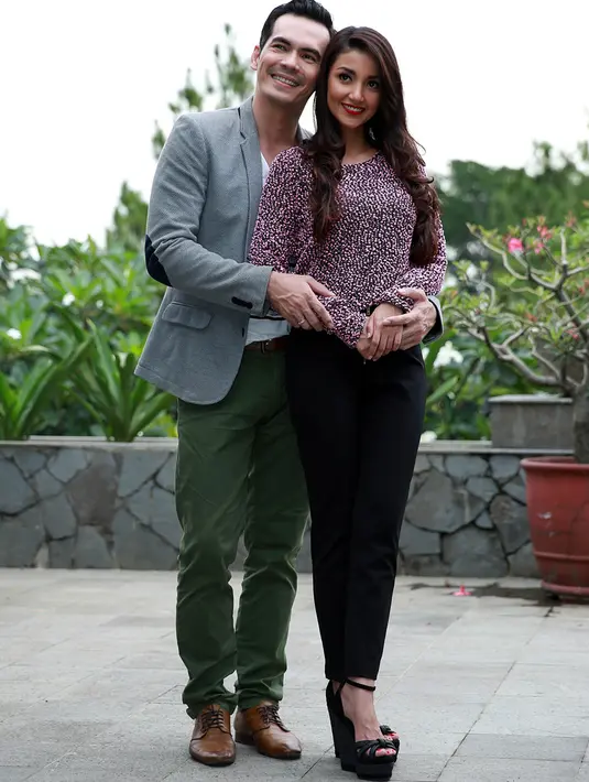 " Mendalami karakter pastinya balik lagi ke akting, aku melakukan observasi juga sama versi aslinya. Disini Arzu bermain halus dalam dan dia berpikir strategi licik, yang aku dalemin menjadi sosok wanita pinter," ujar Tsania. (Deki Prayoga/Bintang.com)