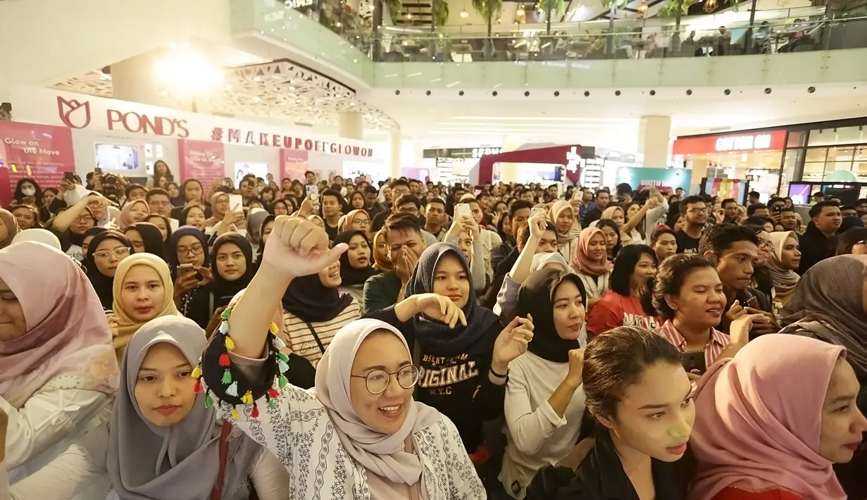 Maliq & D'essentials -Fimela Fest 2019 (Bambang E Ros/Fimela.com)