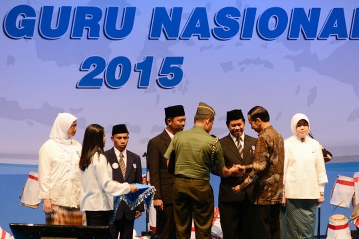 Presiden Jokowi hadiri peringatan Hari Guru Nasional 2015